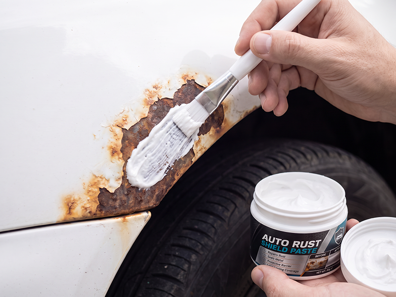 Apply rust repair paste